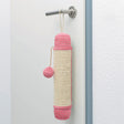 Kradserulle Ivory38 x ø7 cm ass pink/grøn - Maxi Zoo Danmark